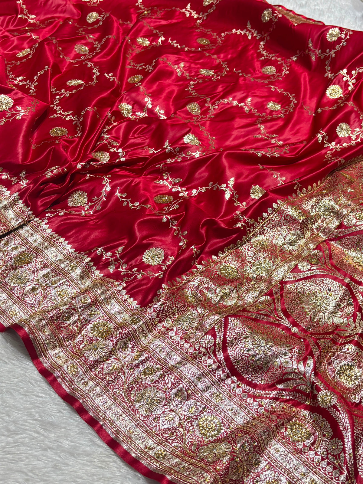 Banarasi Kataan Silk Saree With Beautiful Work- Red and Dyeable in Your Choice Of Colour