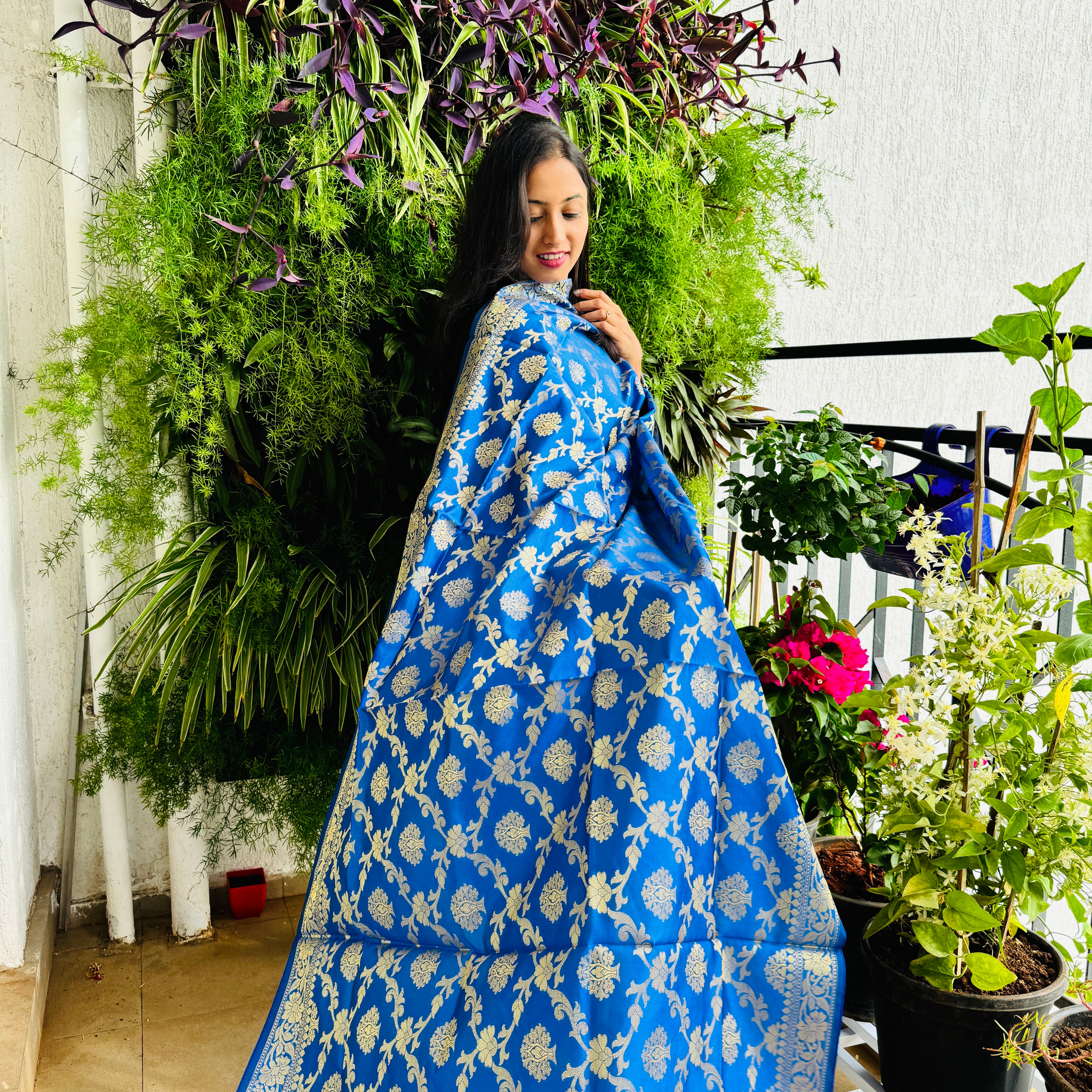 Banarasi Cotton Silk Dupatta With Floral Jaal - Dark Blue