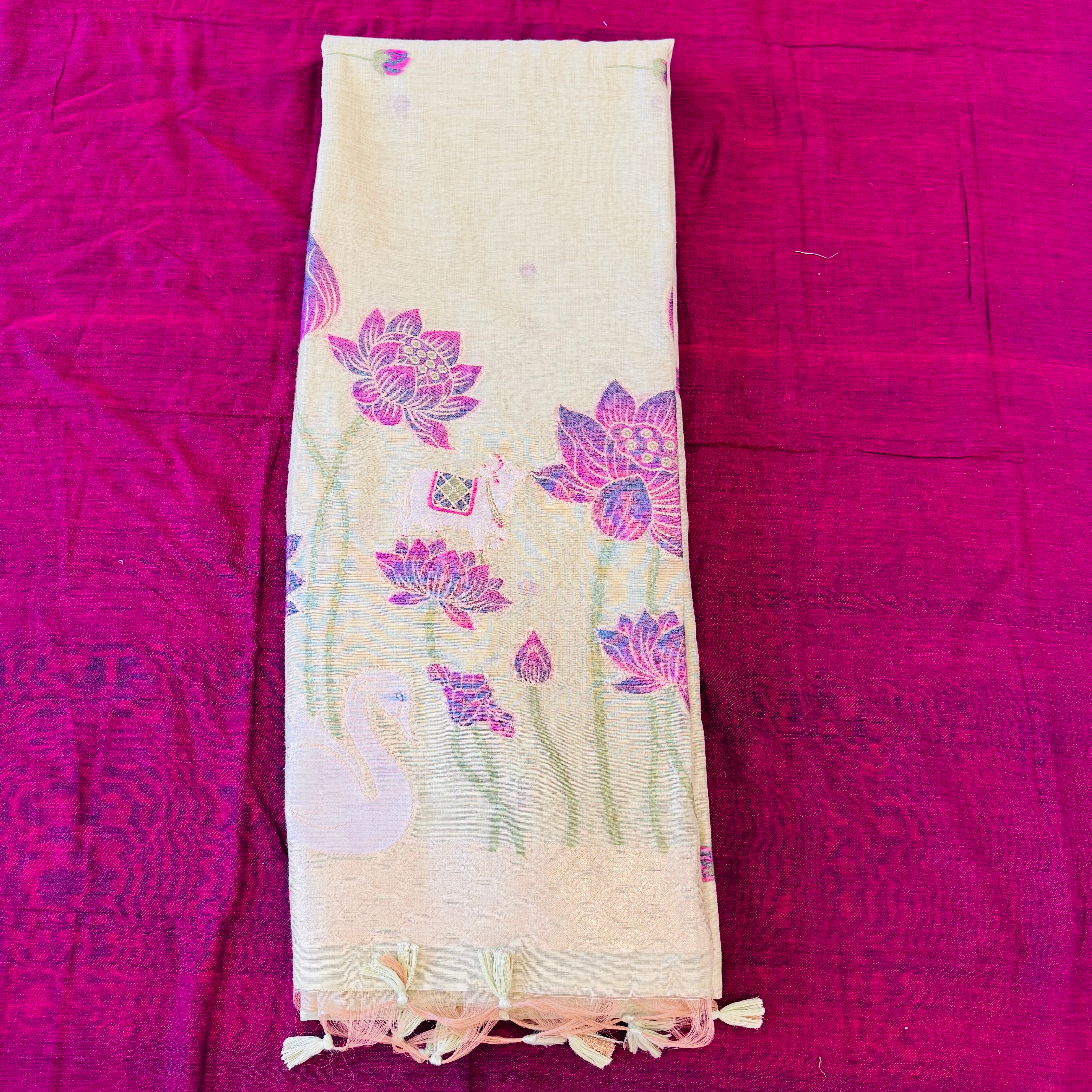 Hand Woven and Handloom Pure Muslin Munga Cotton Silk Jamdani With Pichwai Design - Light Olive Green