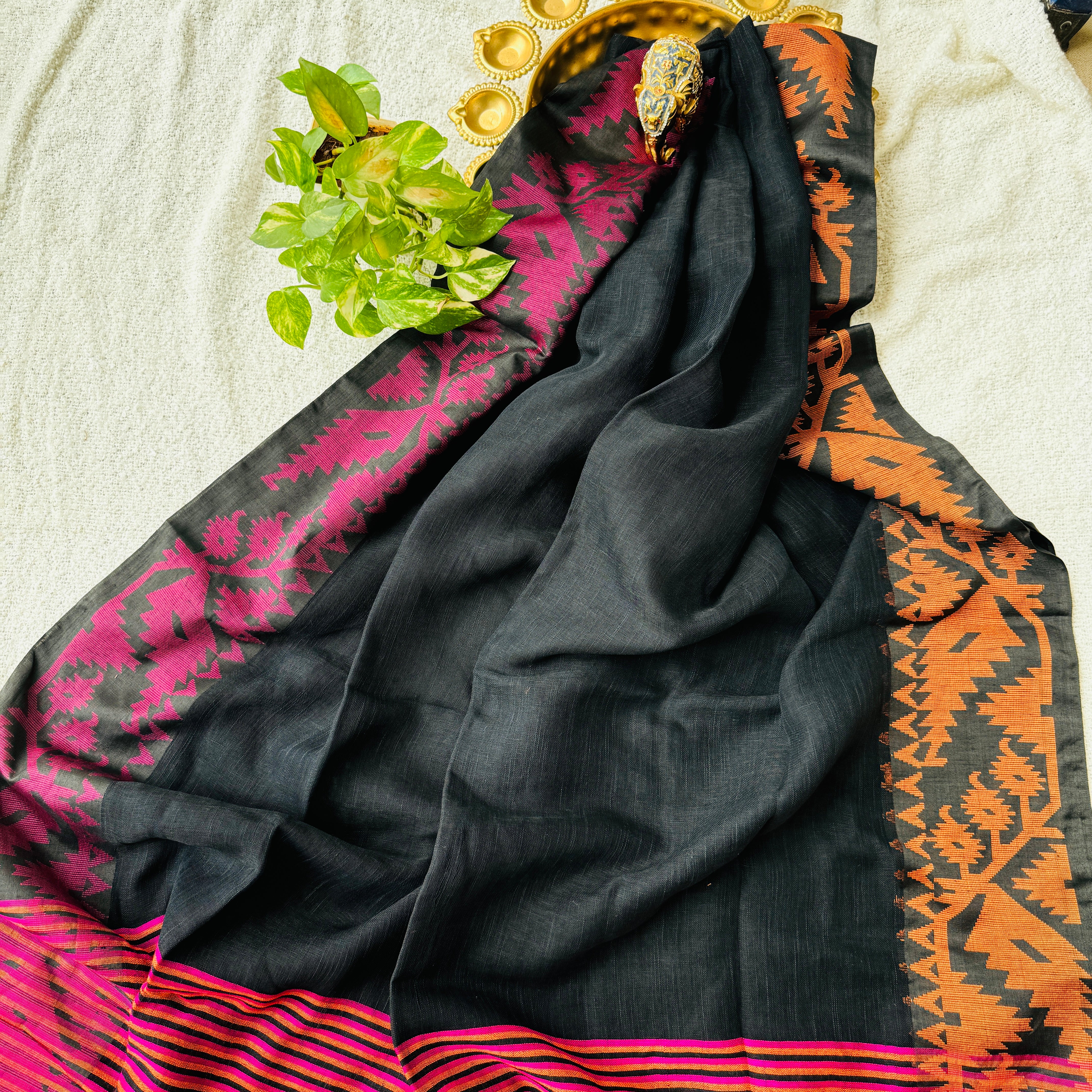 Linen by Linen With Contrast Border - Navy Blue, Black, Green
