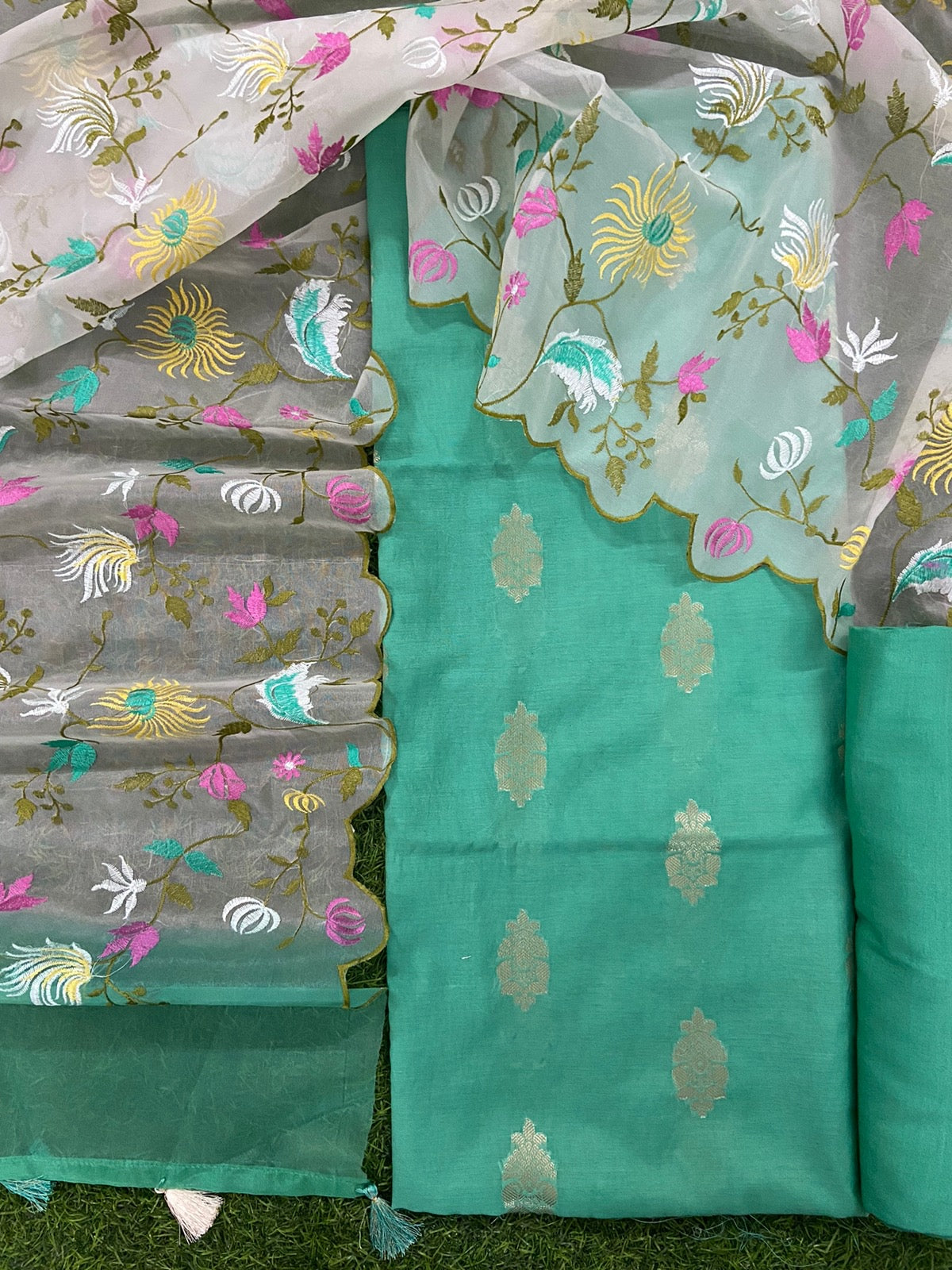 Banarasi  Pure Mercerised Silk Handloom Dyeable Suits