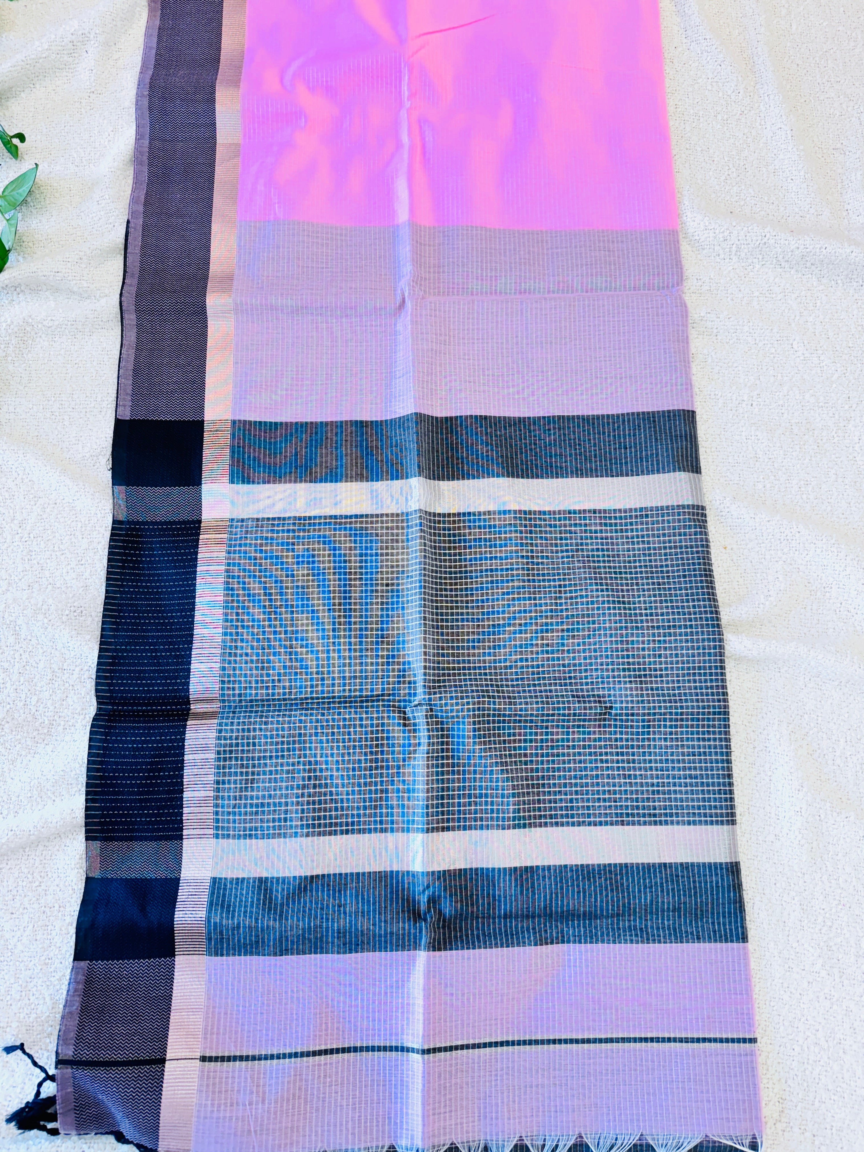 Maheshwari Handloom handwoven cotton silk Saree Pink and Black