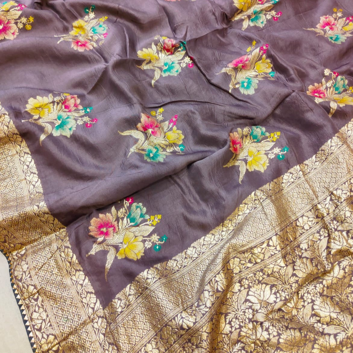 Warm Silk Banarasi Saree With Tilfi Butta -Red, Black, White, Pista Green, Pink, Peach, Blue.
