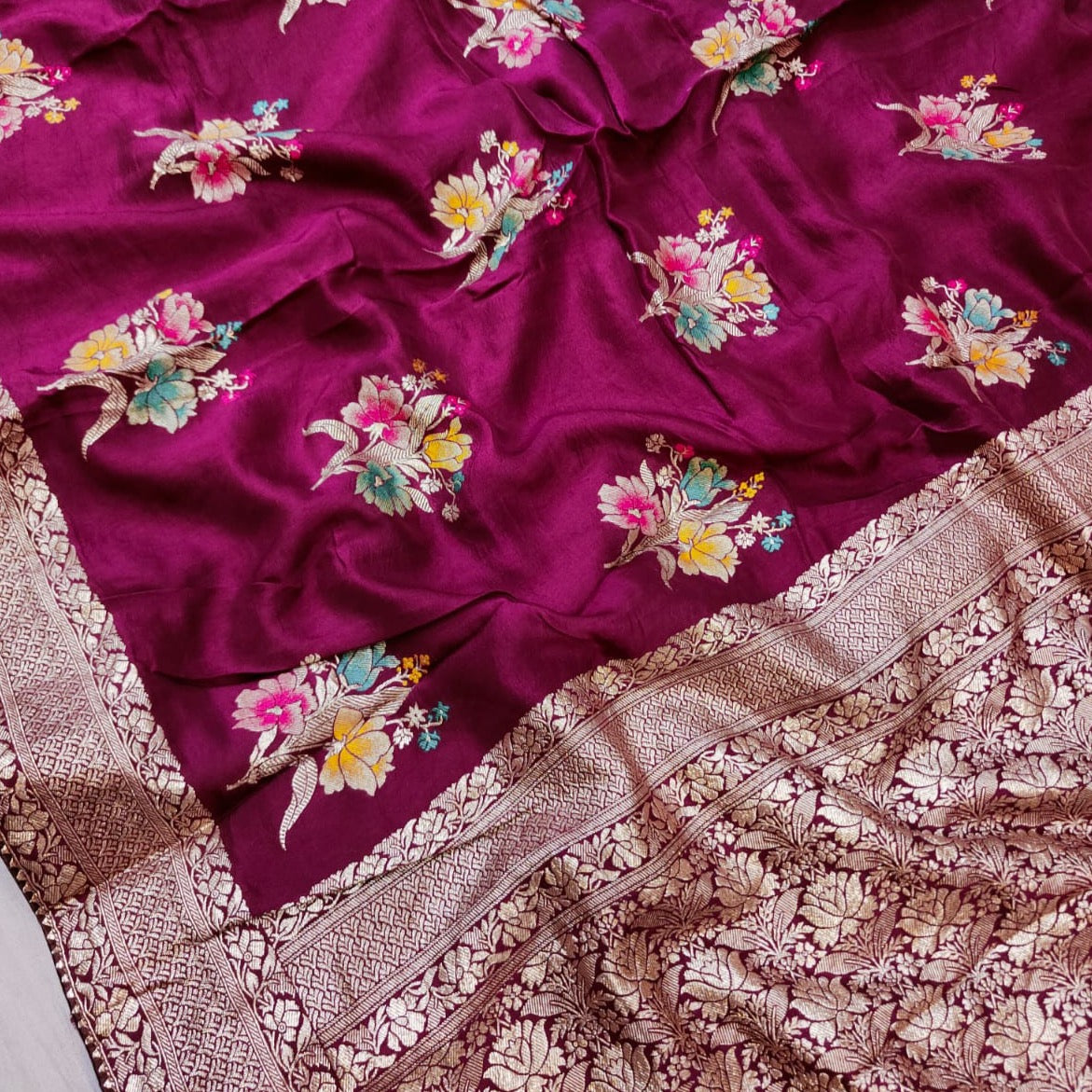 Warm Silk Banarasi Saree With Tilfi Butta -Red, Black, White, Pista Green, Pink, Peach, Blue.