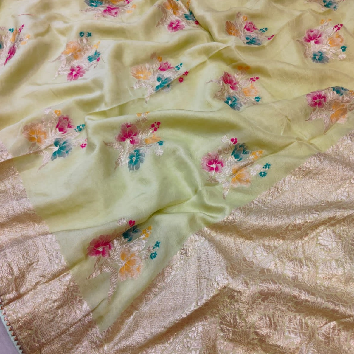 Warm Silk Banarasi Saree With Tilfi Butta -Red, Black, White, Pista Green, Pink, Peach, Blue.