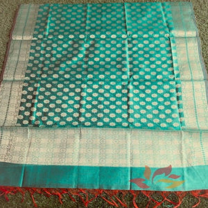 Banarasi Cotton Silk Dupatta With Flower Butti - Green - Phulari
