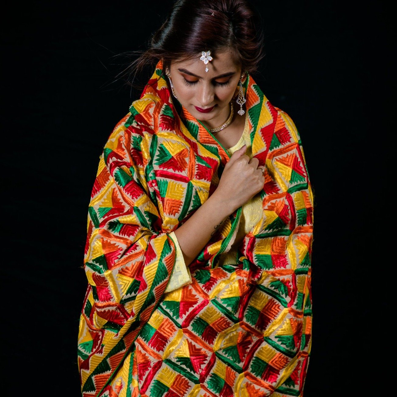 best punjabi phulkari dupatta collection