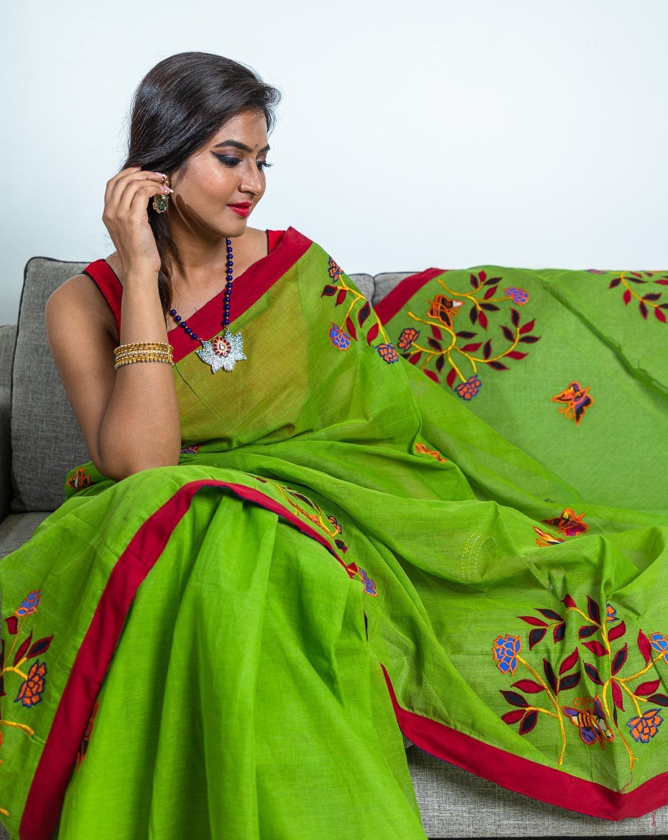 Bangladeshi Tant Saree with flowers