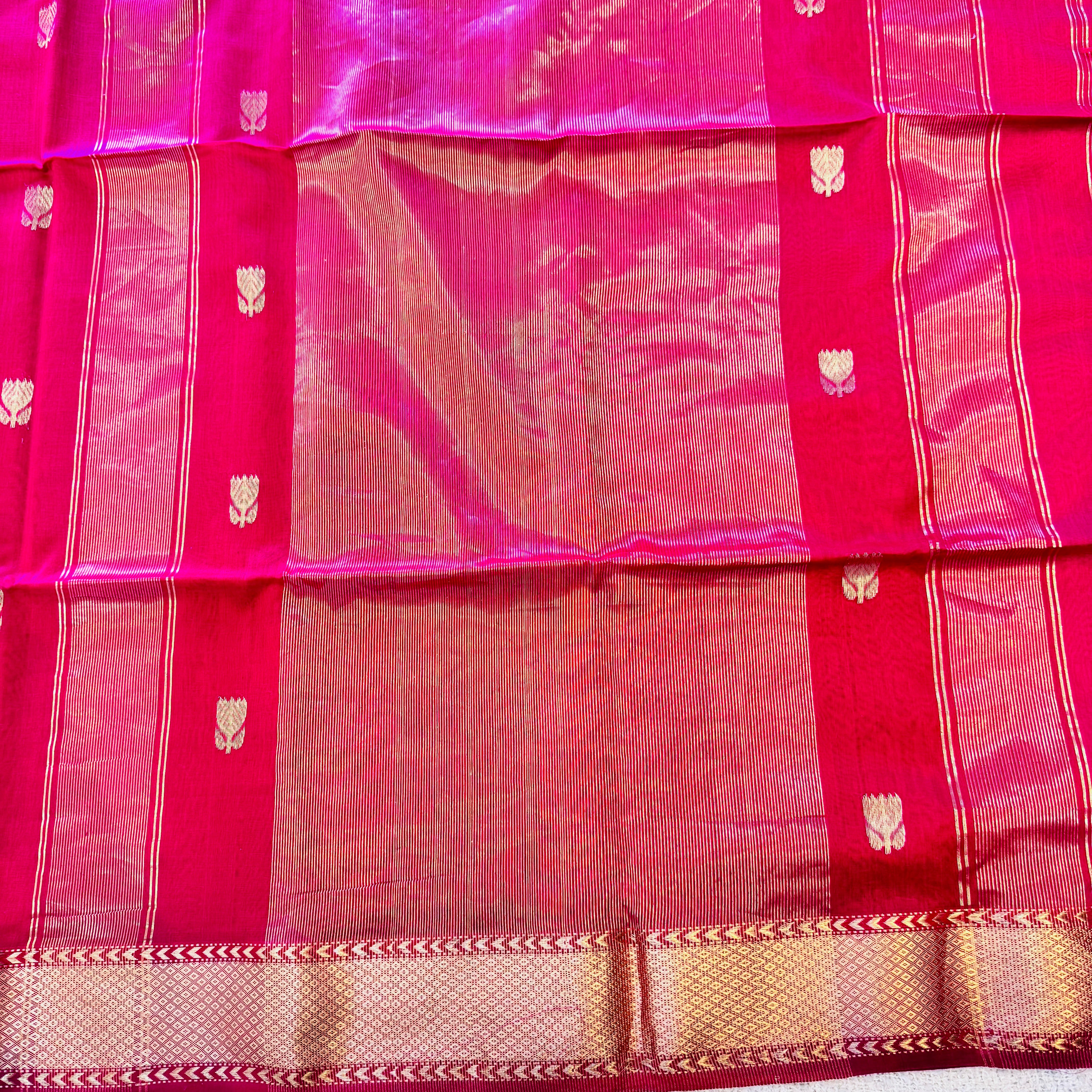 Maheshwari Handloom handwoven cotton silk Saree Red with golden woven zari  pallu