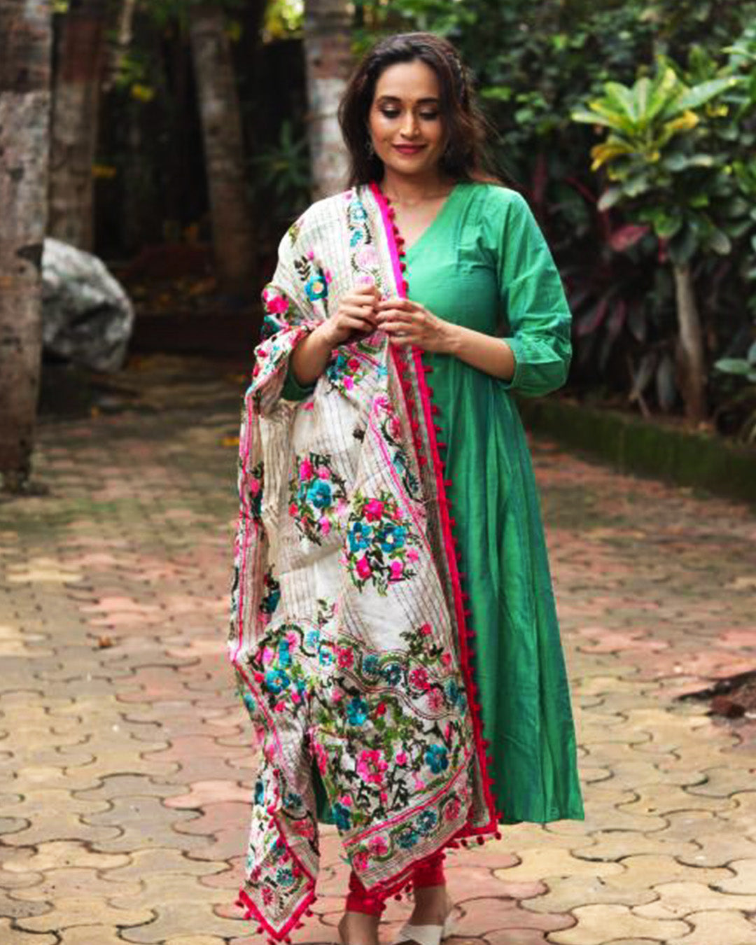 Hand-Embroidered Chanderi Dupatta- Beige With Pink Threadwork and Pompom