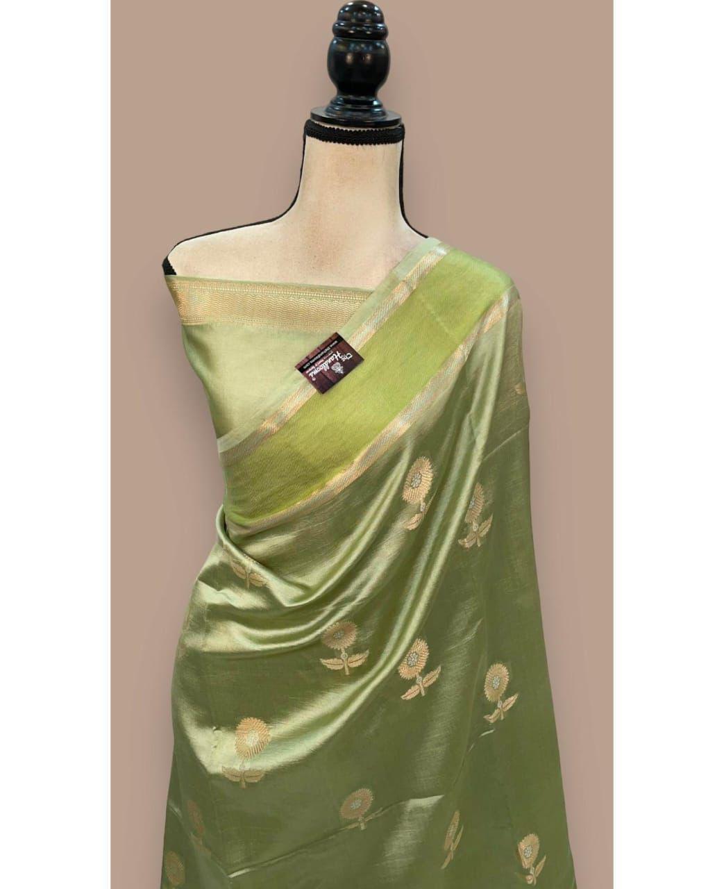 EXCLUSIVE BANARASI Dyeable with butta border and designer pallu