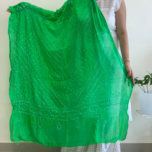 Bandhani dupatta Light green