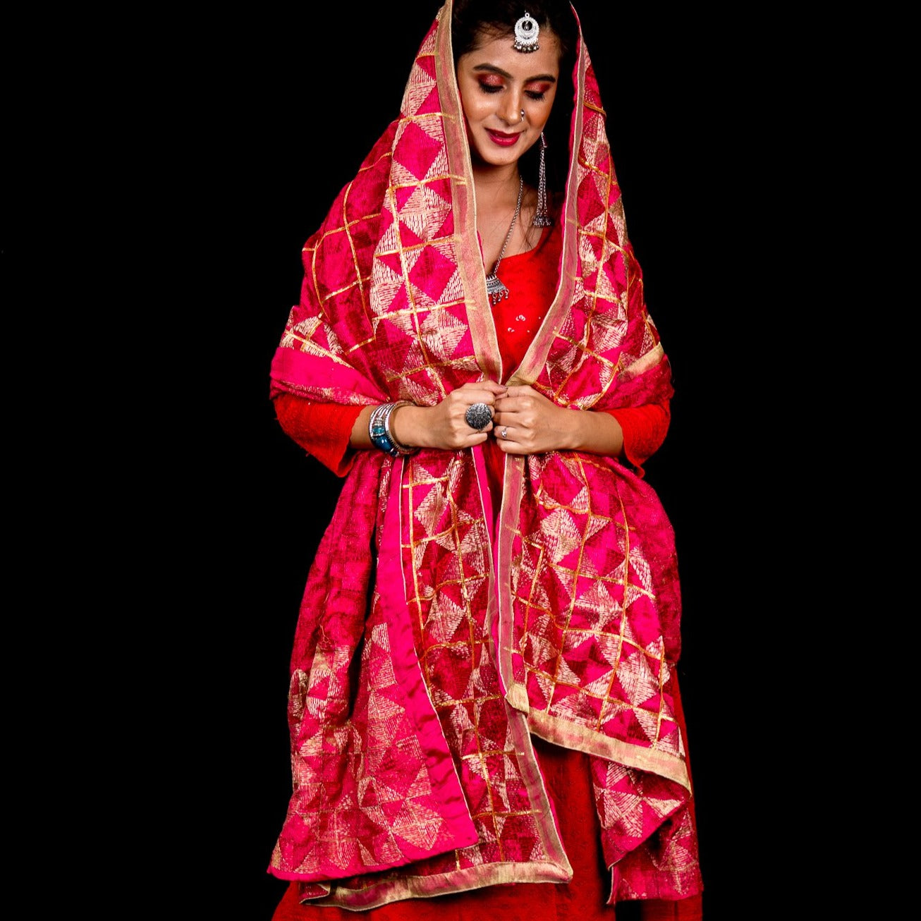 Phulkari Chinnon Dupatta with embroidery and mirror - Pink