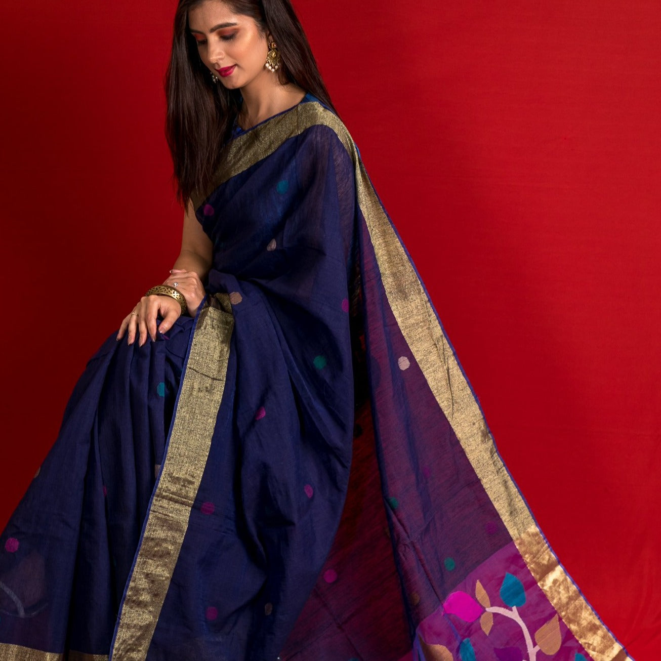 Pure Muslin Pallu Jamdani Hand-work Saree - Violet Blue