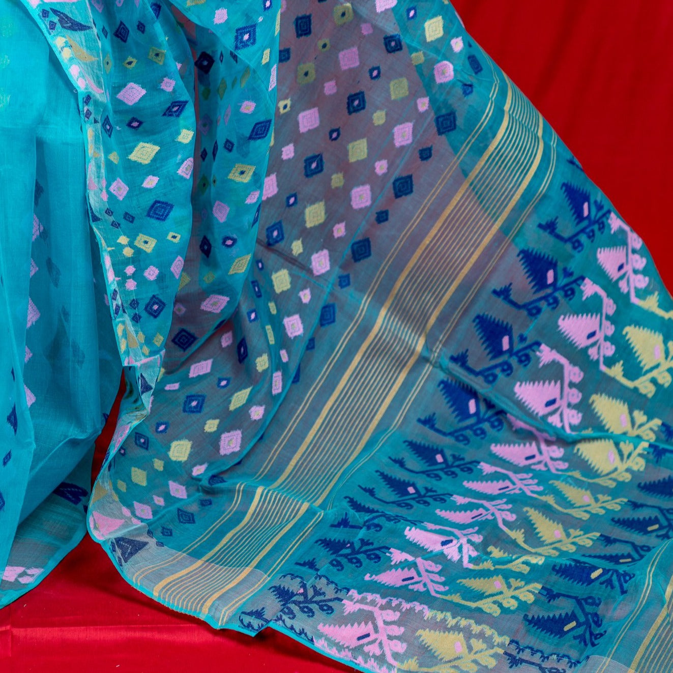 Tant Cotton Jamdani Woven Saree - Blue