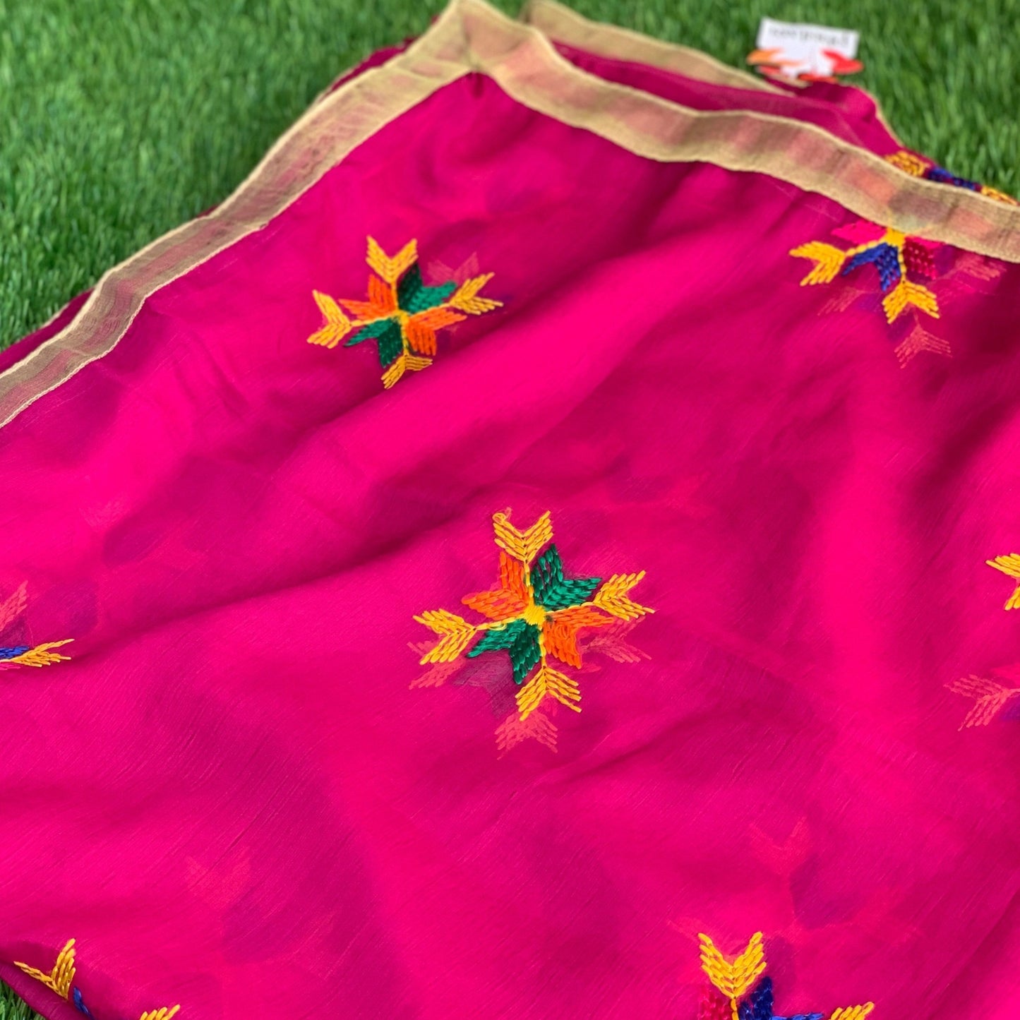 Traditional Simple Floral Butti Phulkari Dupatta - Various Colours